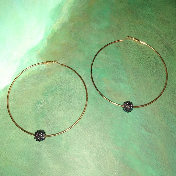 Katta 4" Gold Hoops XL Hoop Earrings Vintage Dark AB Black Rainbow Beads New - Picture 3 of 3